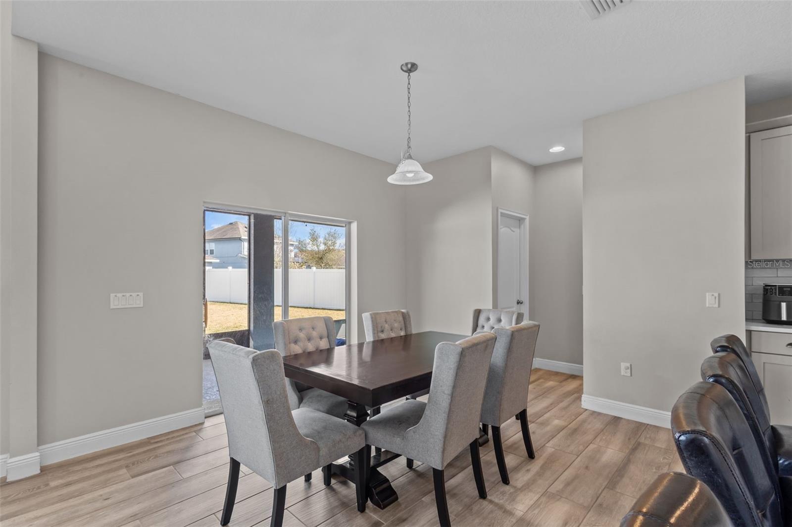 Image 4 of 43 For 2836 Satilla Loop