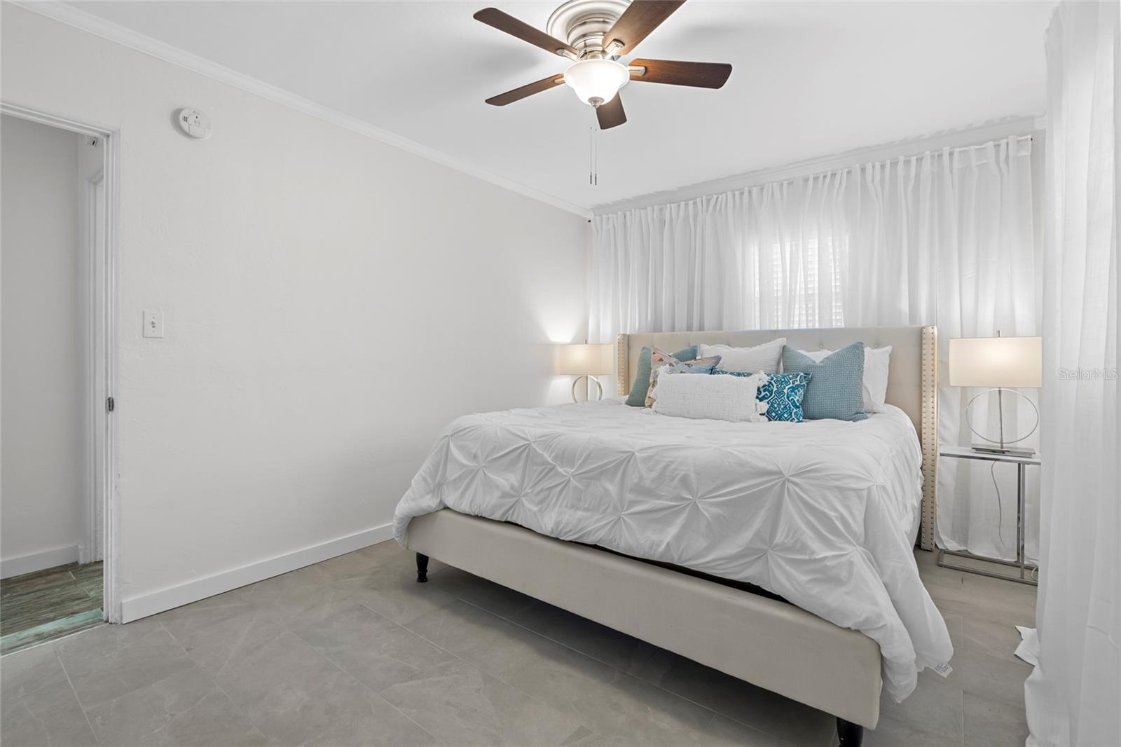 Image 16 of 32 For 326 50th Avenue N