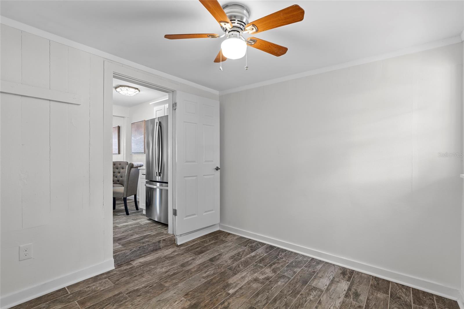 Image 19 of 32 For 326 50th Avenue N