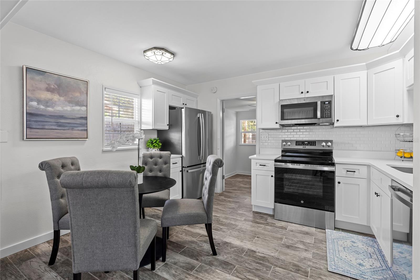 Image 8 of 32 For 326 50th Avenue N