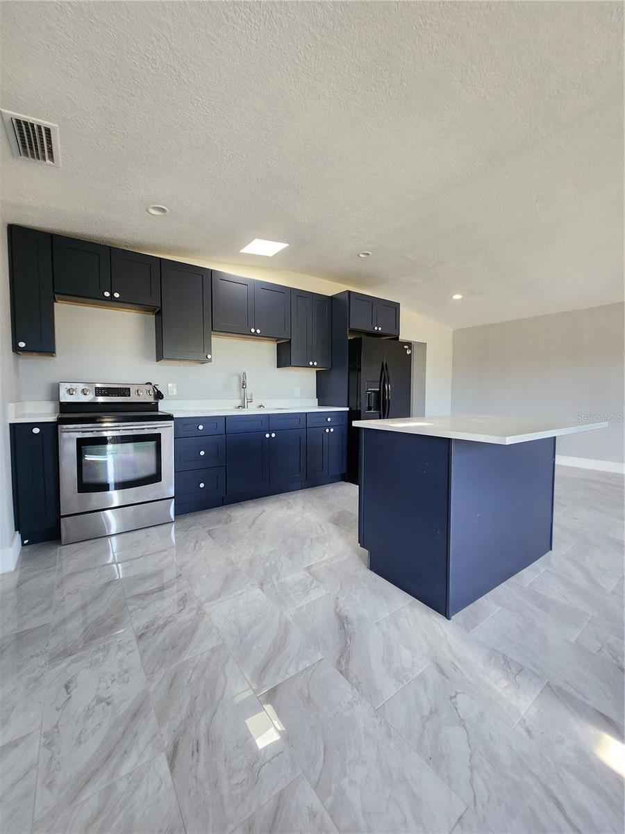 Image 3 of 10 For 1302 Shell Point Road