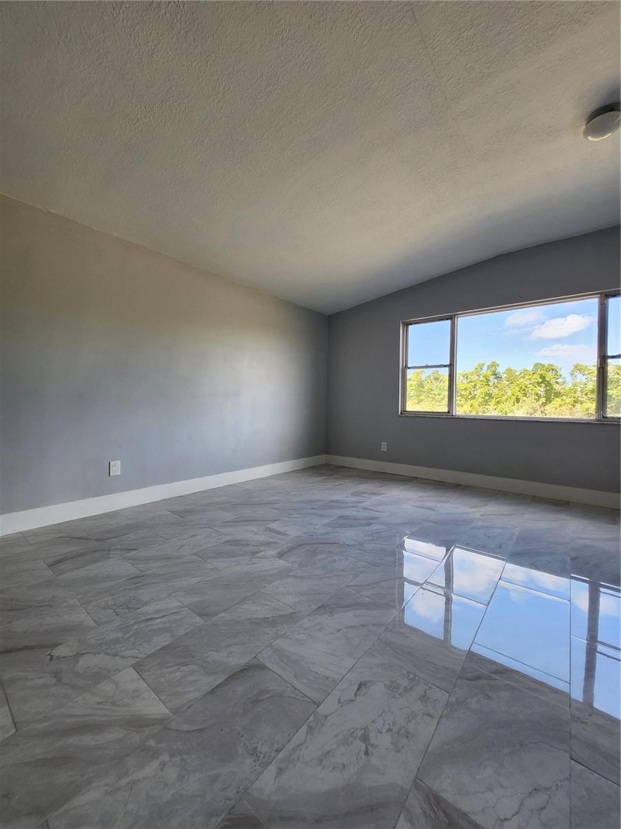 Image 4 of 10 For 1302 Shell Point Road