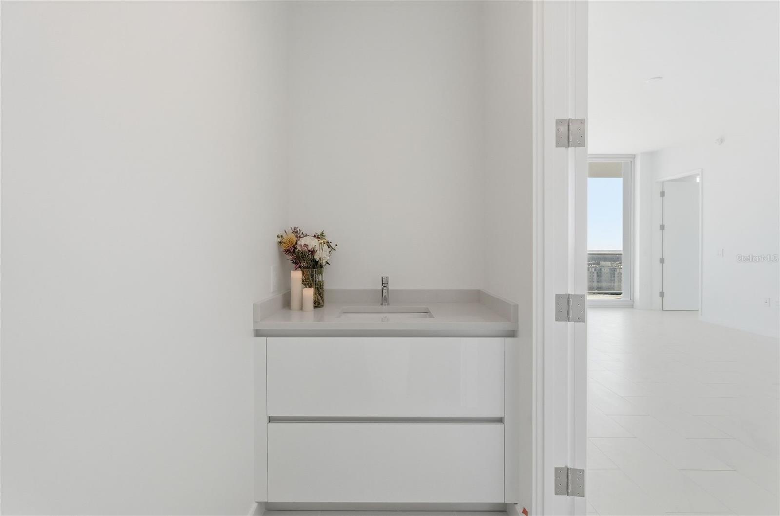 Image 12 of 60 For 400 Central Avenue 1803