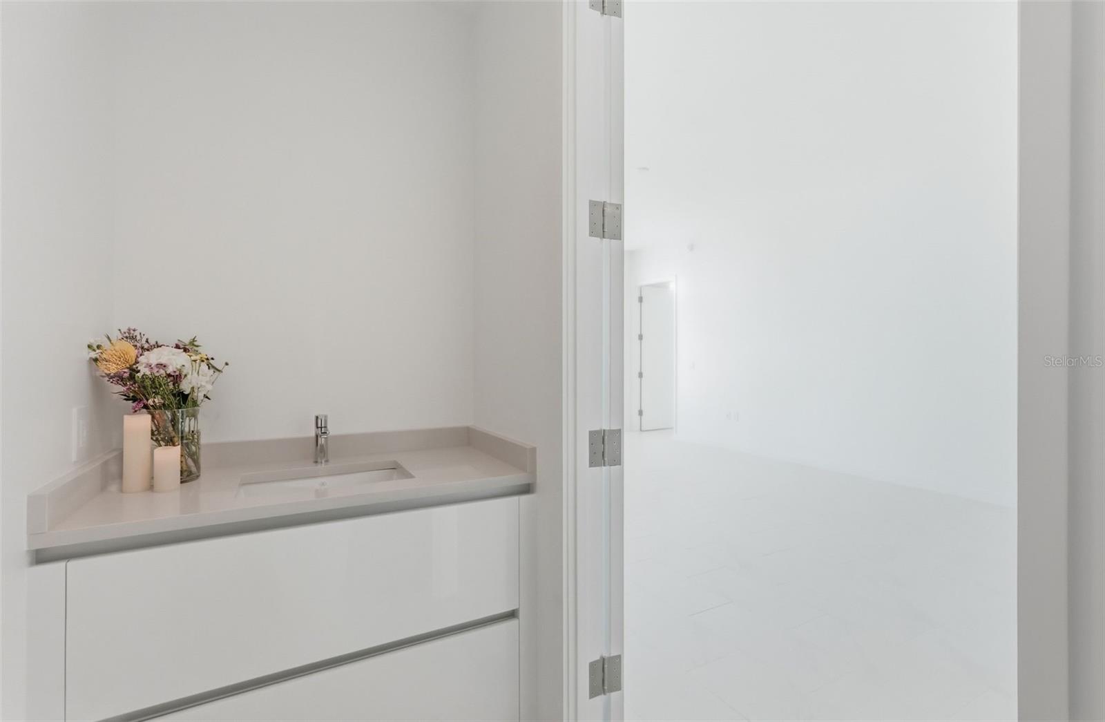 Image 13 of 60 For 400 Central Avenue 1803