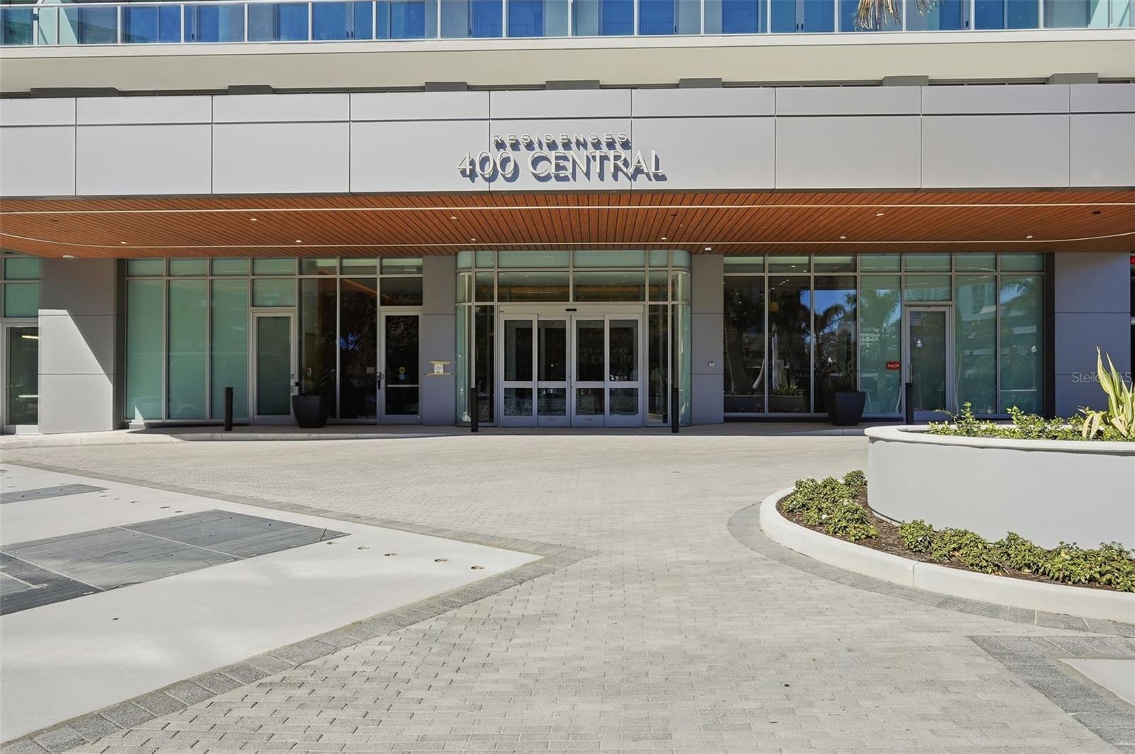 Image 2 of 60 For 400 Central Avenue 1803