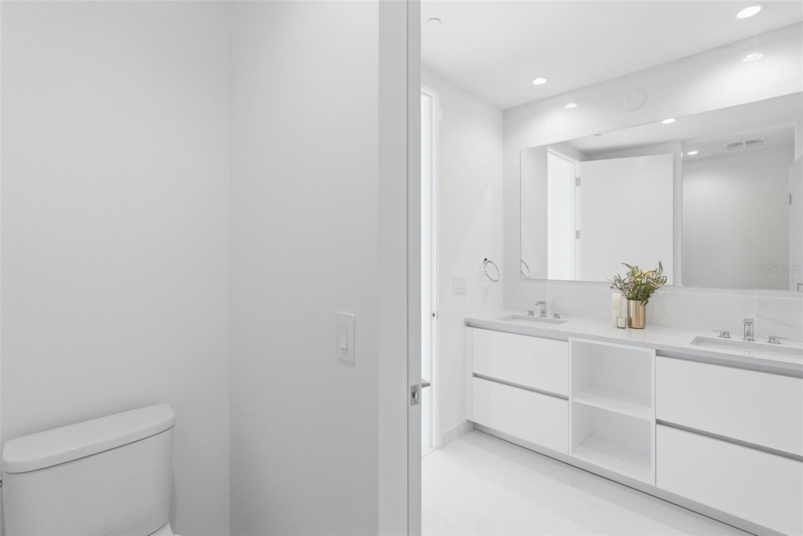 Image 28 of 60 For 400 Central Avenue 1803