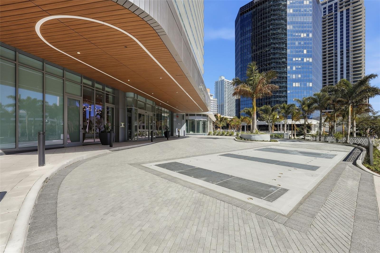 Image 3 of 60 For 400 Central Avenue 1803