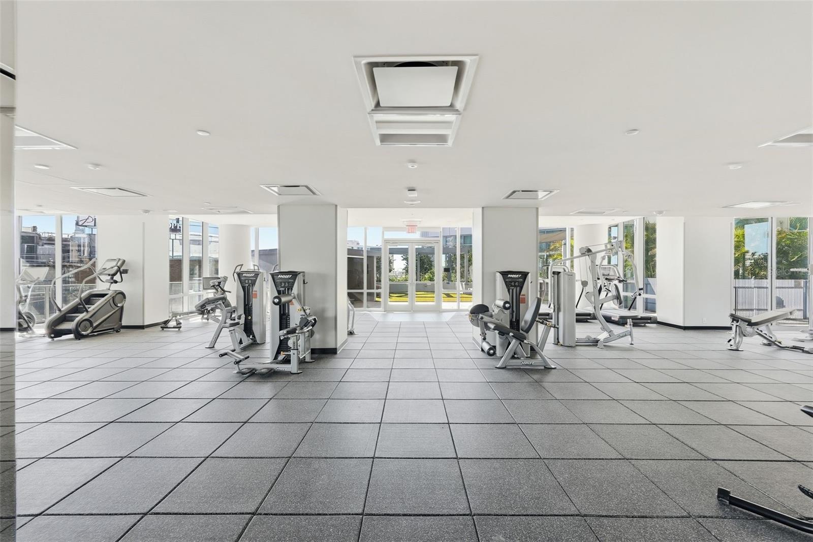 Image 53 of 60 For 400 Central Avenue 1803