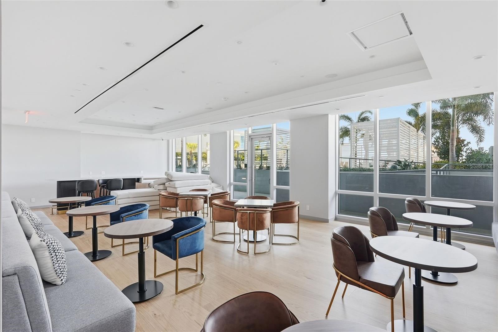 Image 57 of 60 For 400 Central Avenue 1803