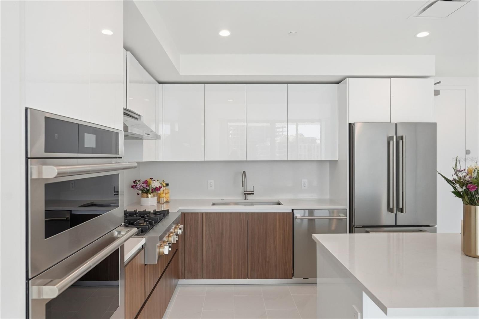 Image 6 of 60 For 400 Central Avenue 1803