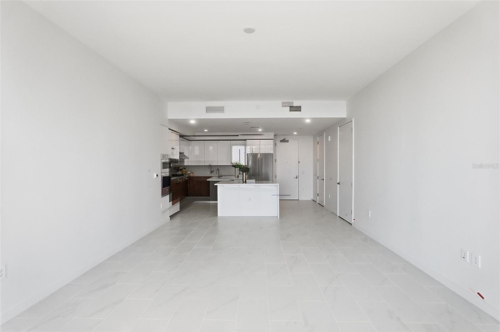 Image 9 of 60 For 400 Central Avenue 1803