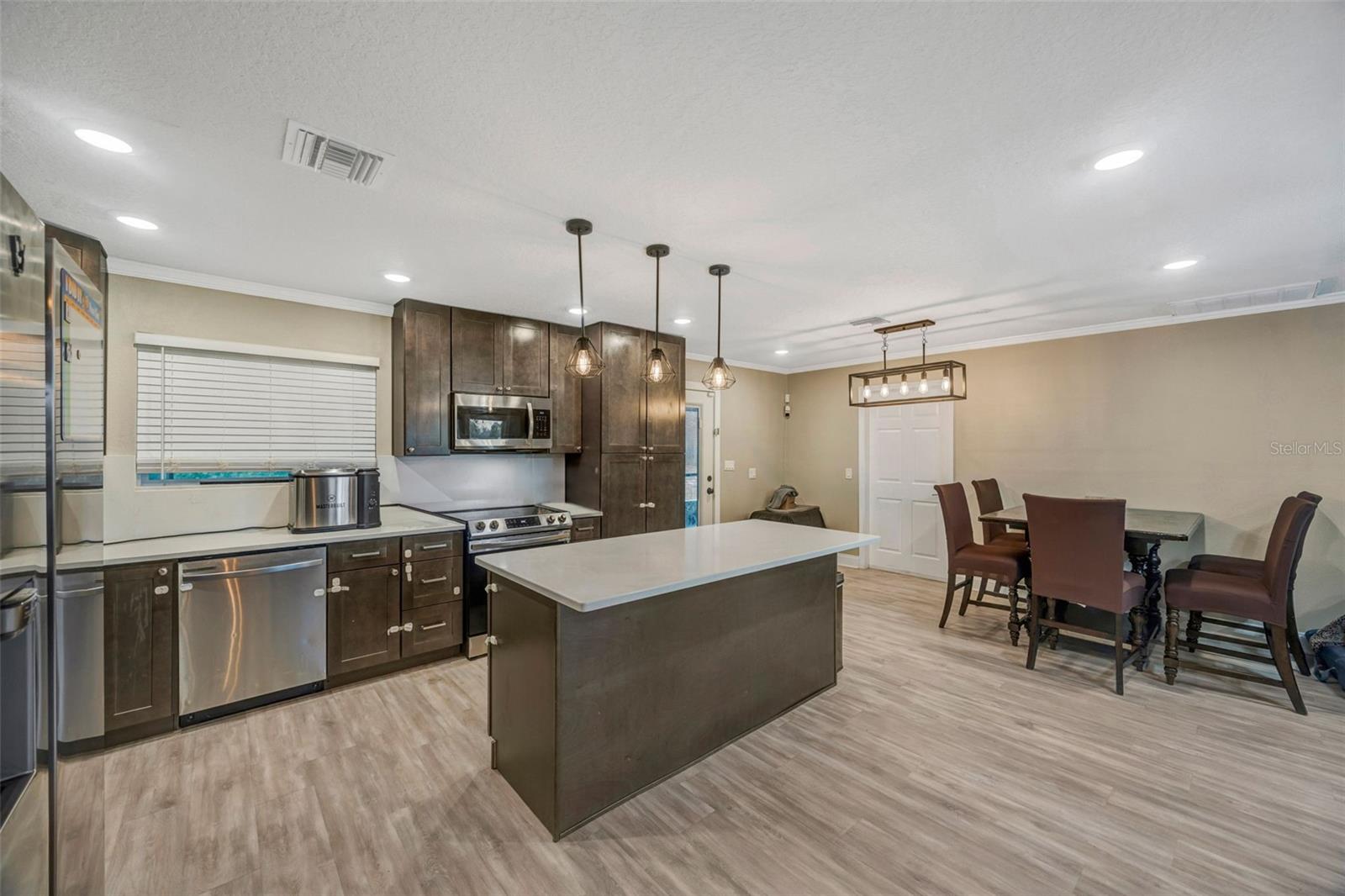 Image 3 of 23 For 7149 Spruce Drive