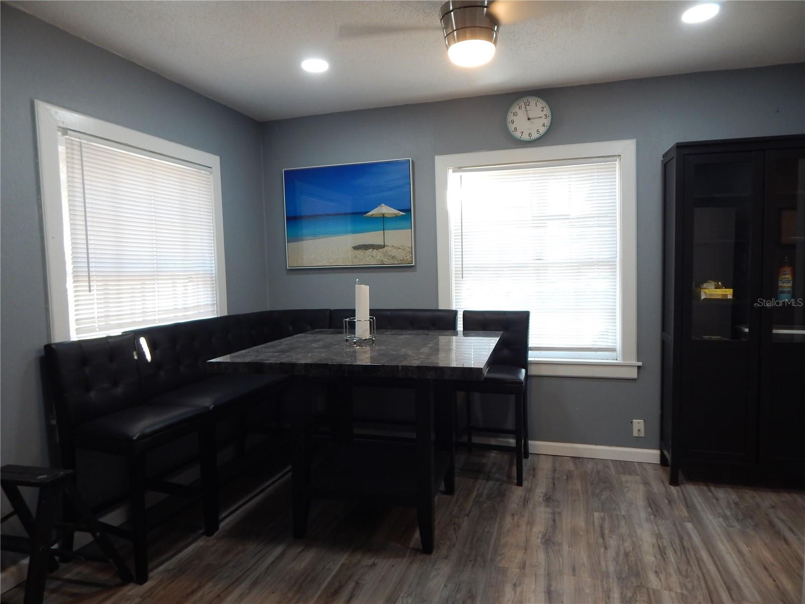 Image 10 of 27 For 6020 Jackson Street