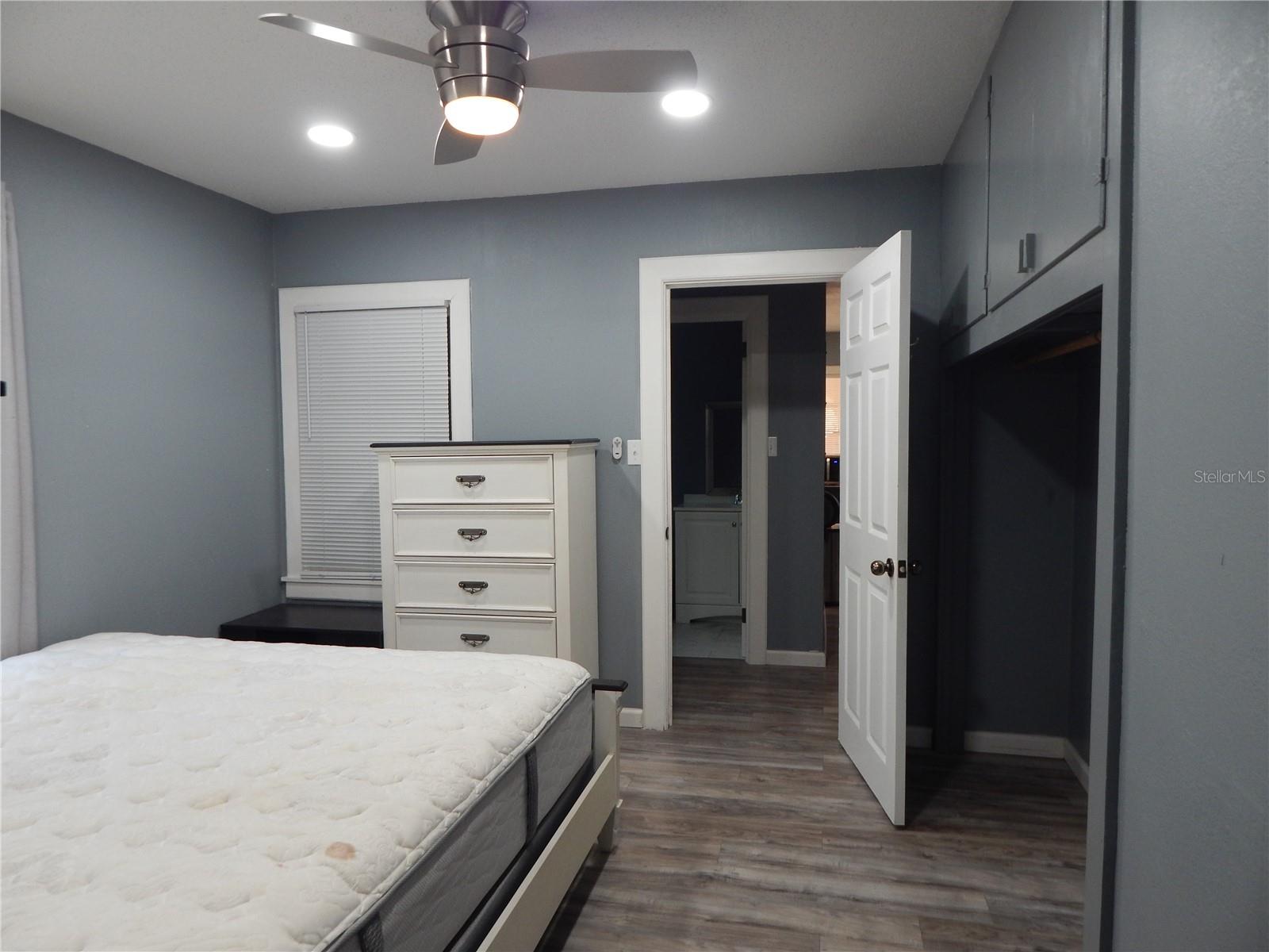 Image 14 of 27 For 6020 Jackson Street