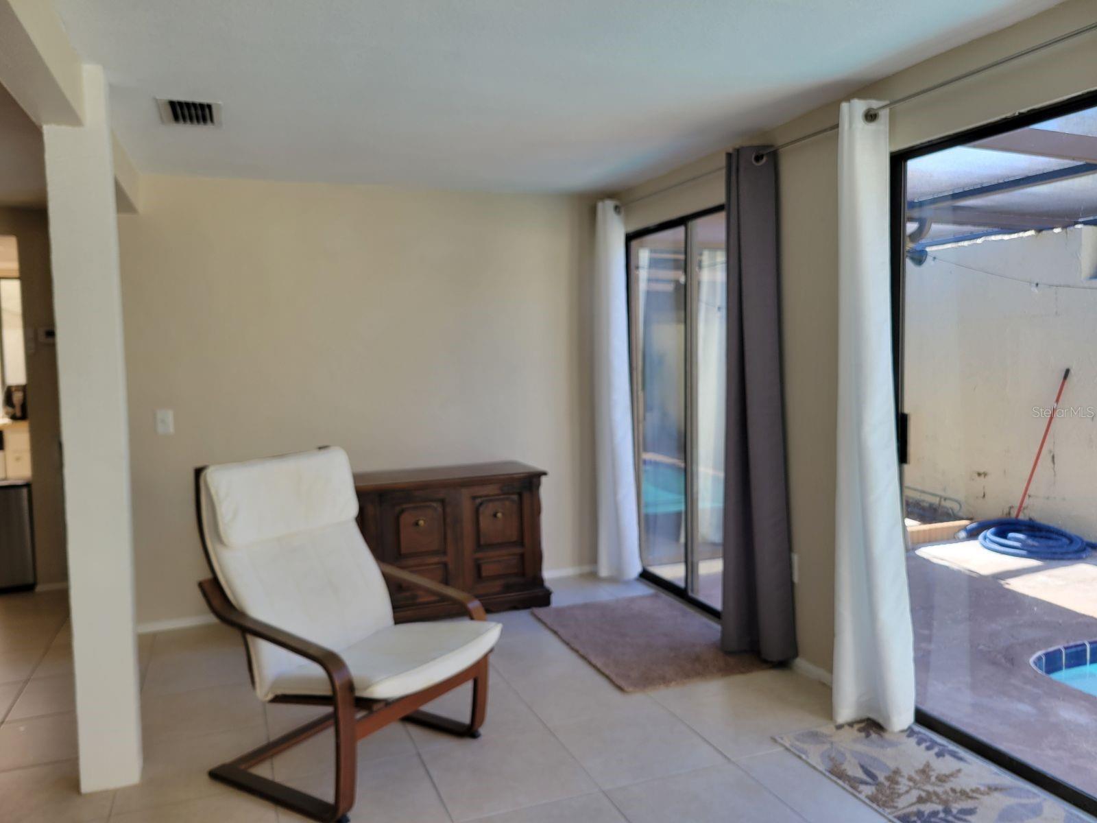 Image 8 of 40 For 12231 Magnolia Grove Lane