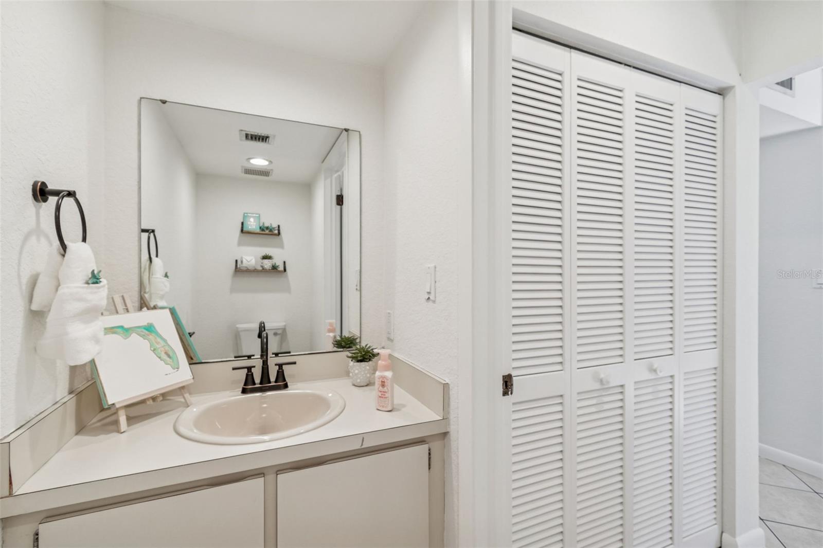 Image 16 of 54 For 108 Biscayne Avenue B