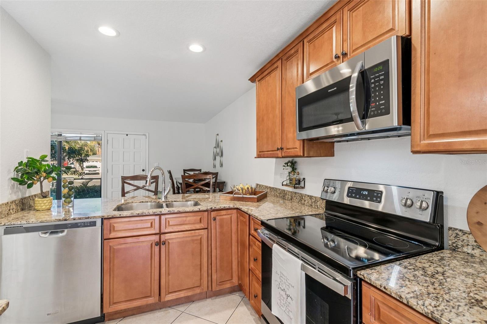 Image 21 of 54 For 108 Biscayne Avenue B