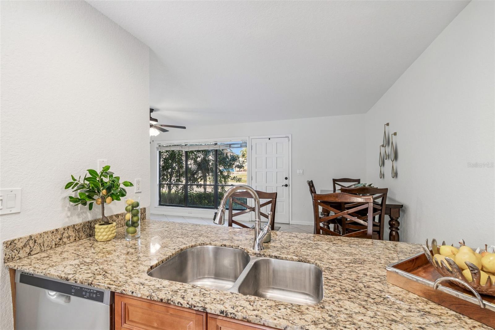 Image 24 of 54 For 108 Biscayne Avenue B