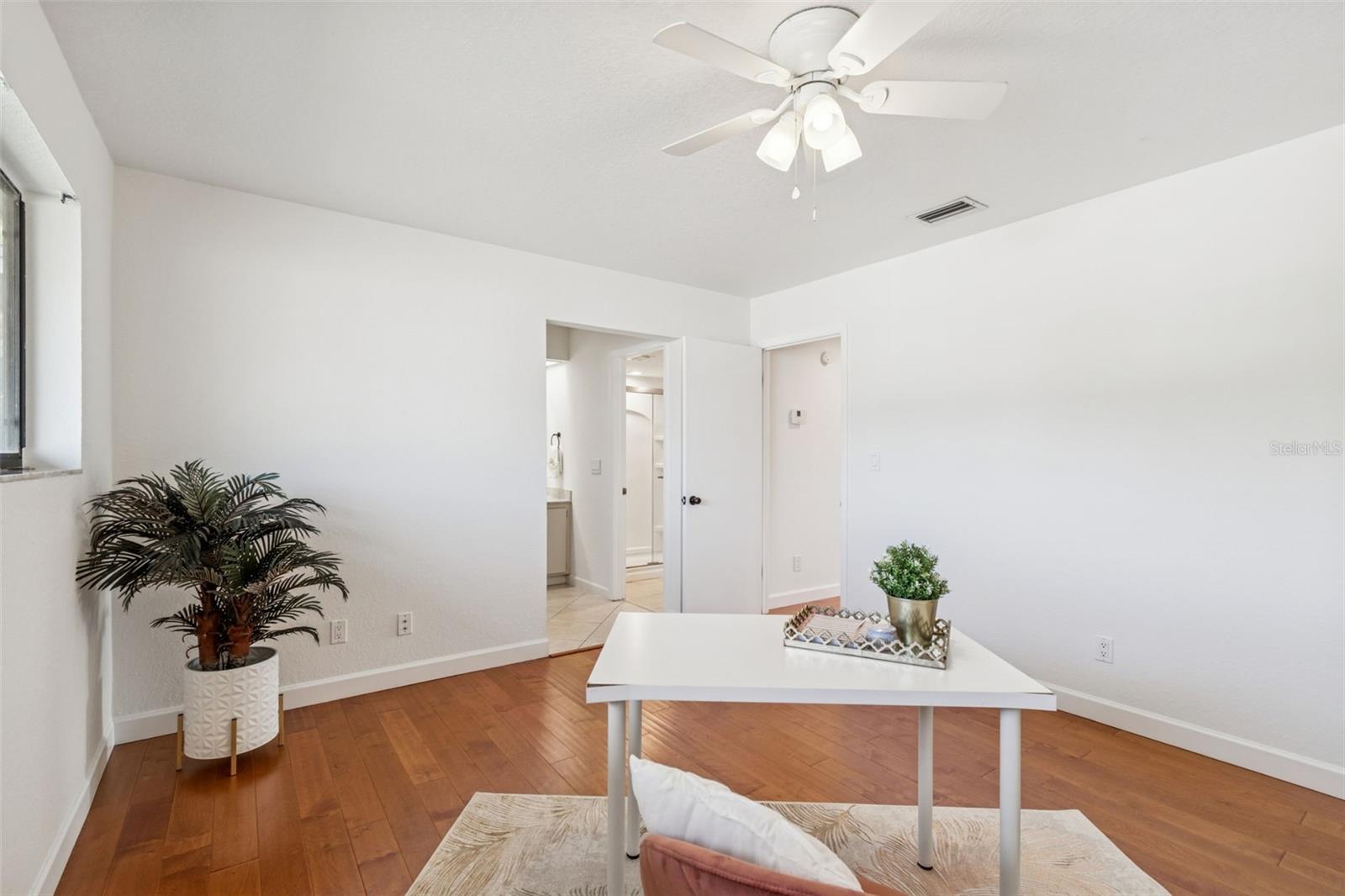 Image 34 of 54 For 108 Biscayne Avenue B