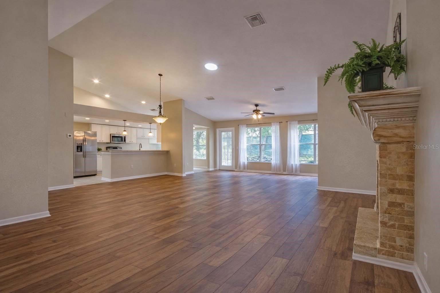 Image 11 of 54 For 11148 Hollander Avenue