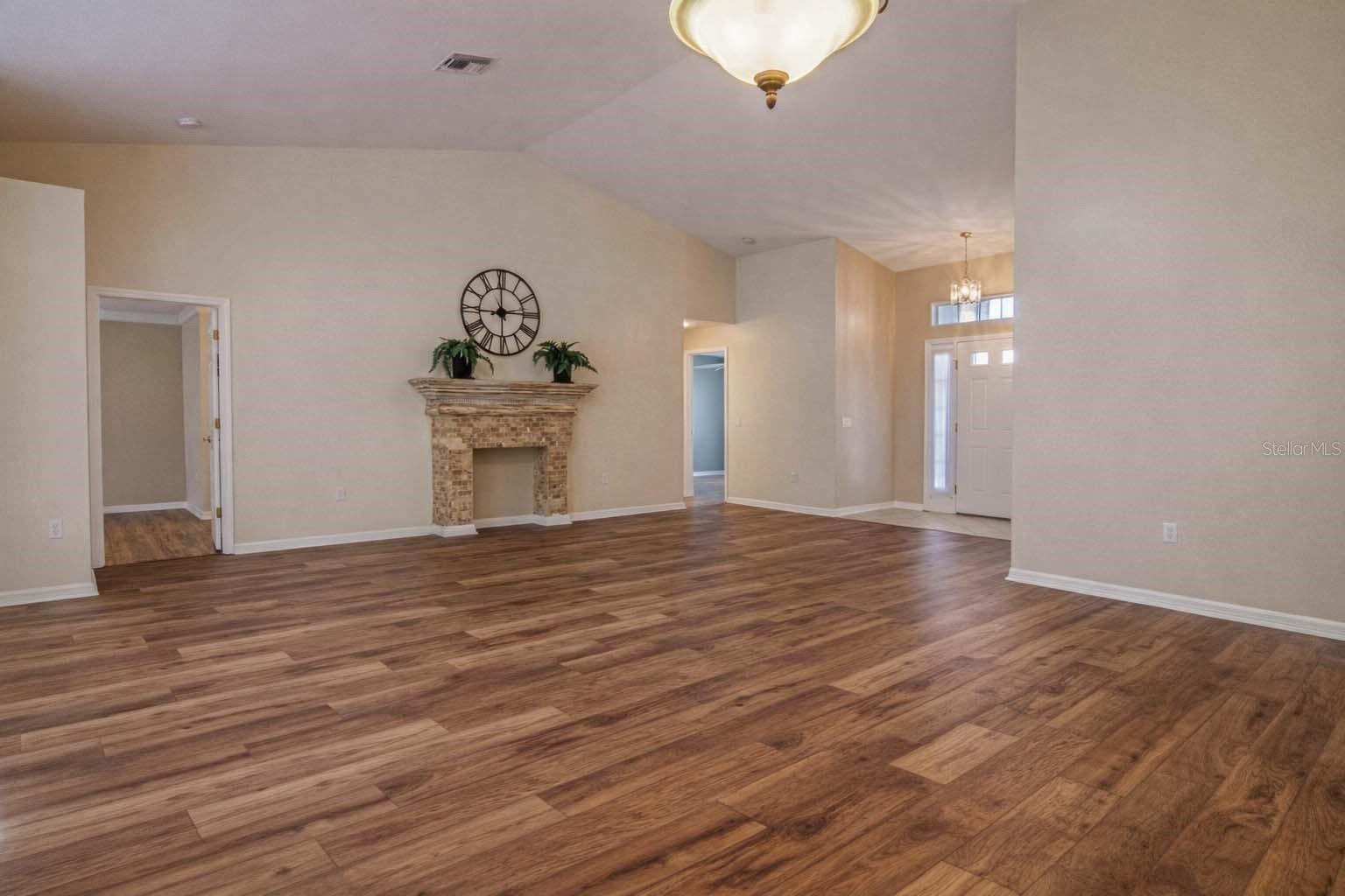 Image 16 of 54 For 11148 Hollander Avenue