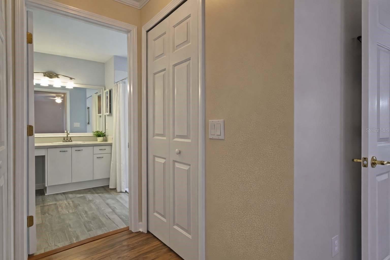 Image 33 of 54 For 11148 Hollander Avenue