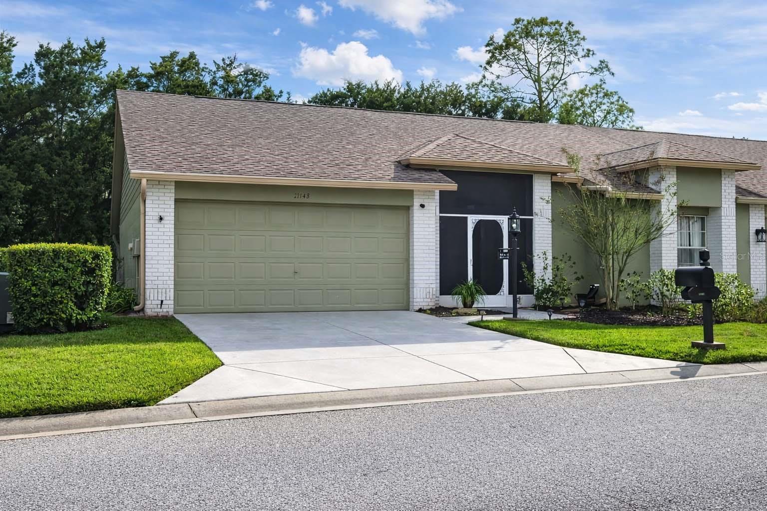 Image 4 of 54 For 11148 Hollander Avenue