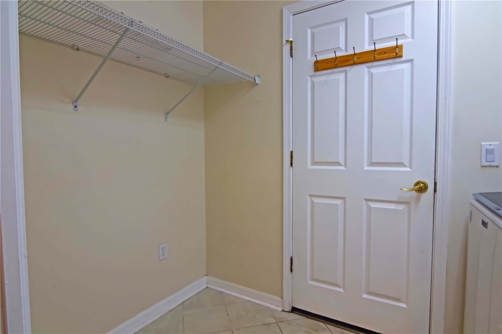 Image 43 of 54 For 11148 Hollander Avenue