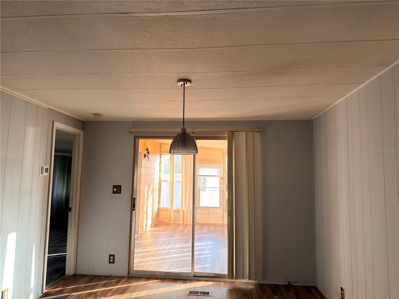 Image 7 of 21 For 14366 Starcross Street