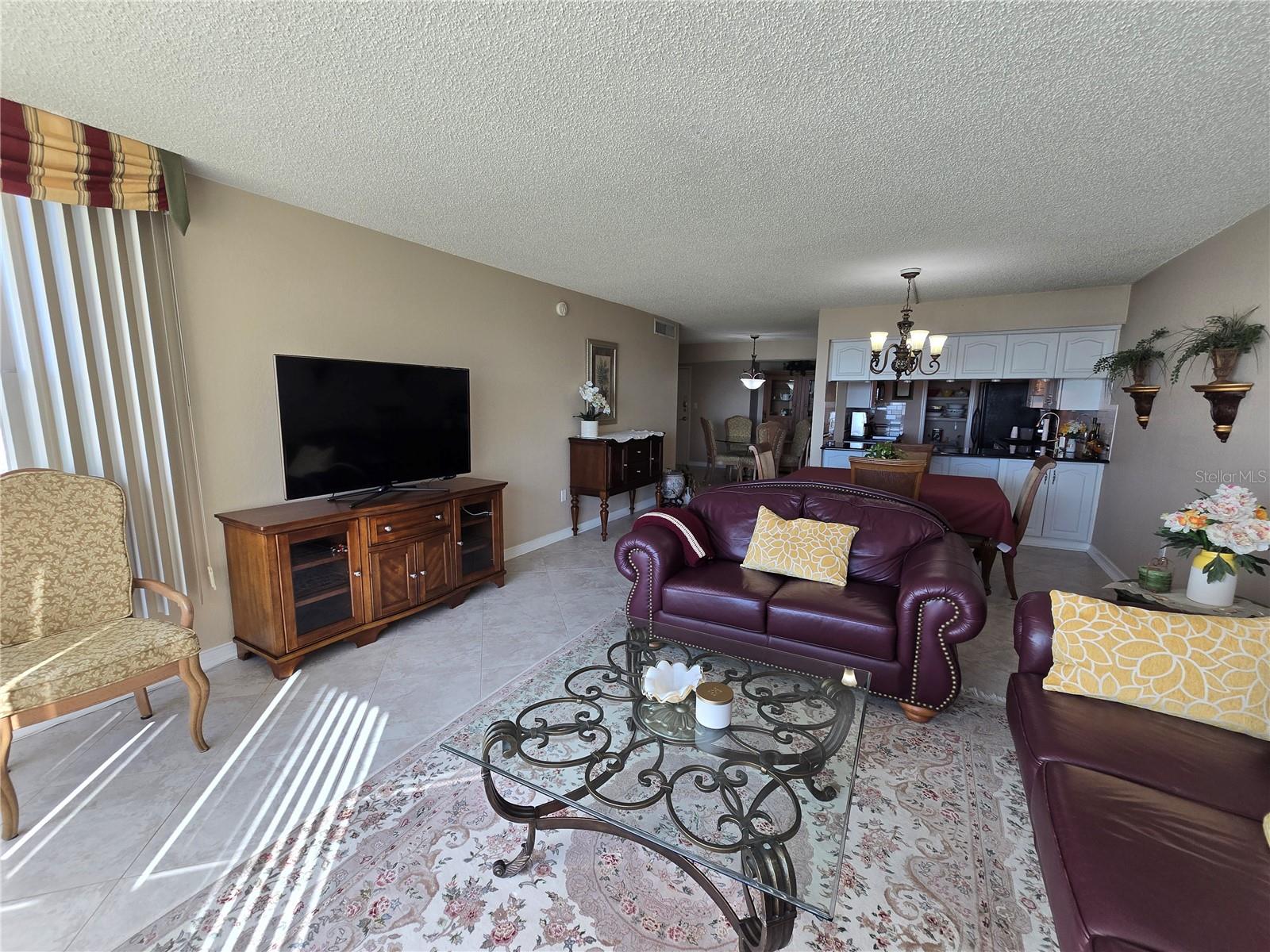 Image 10 of 26 For 634 Edgewater Drive 242