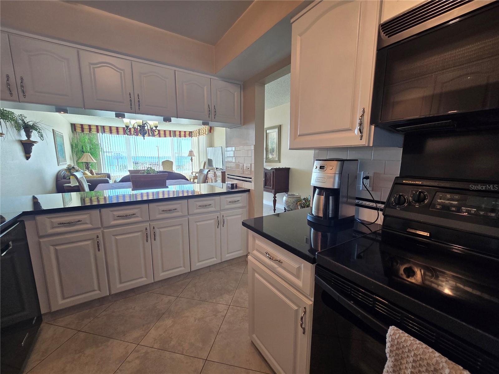 Image 13 of 26 For 634 Edgewater Drive 242