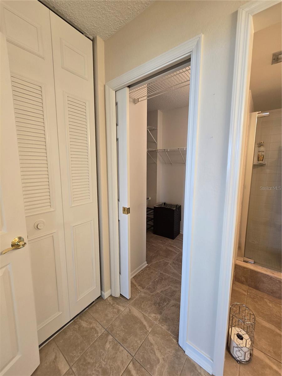 Image 23 of 26 For 634 Edgewater Drive 242