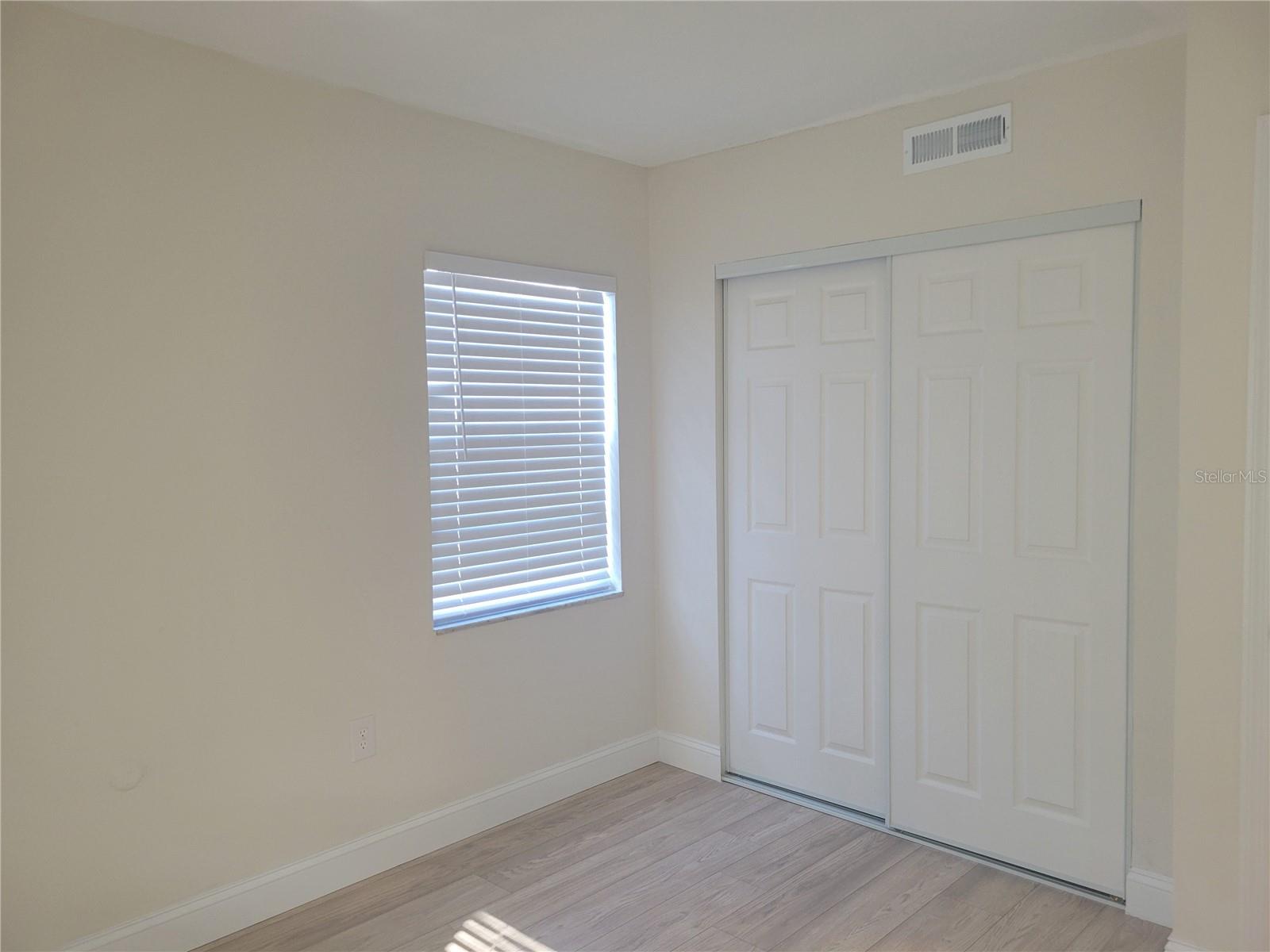 Image 16 of 31 For 6412 Wingfoot Circle