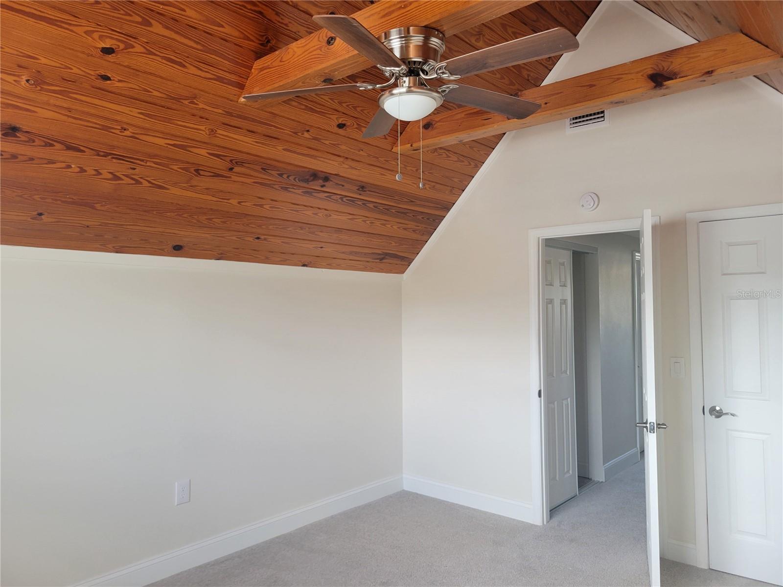 Image 22 of 31 For 6412 Wingfoot Circle