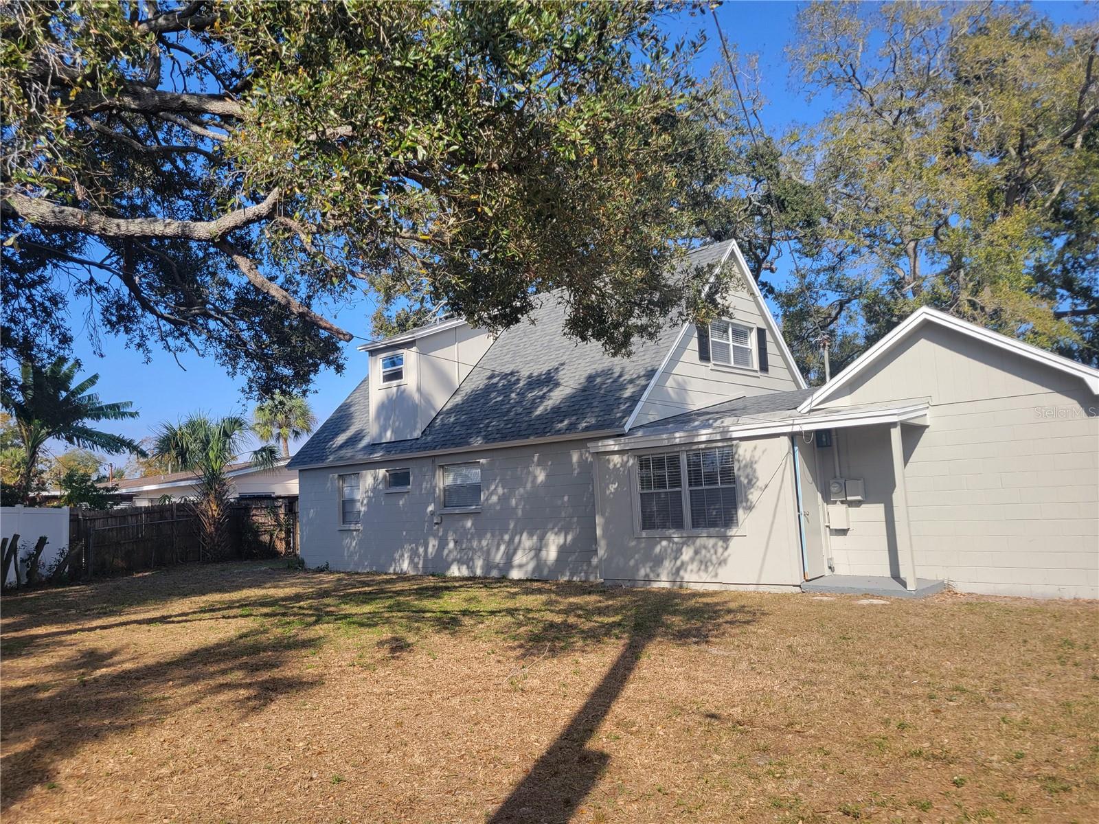 Image 27 of 31 For 6412 Wingfoot Circle