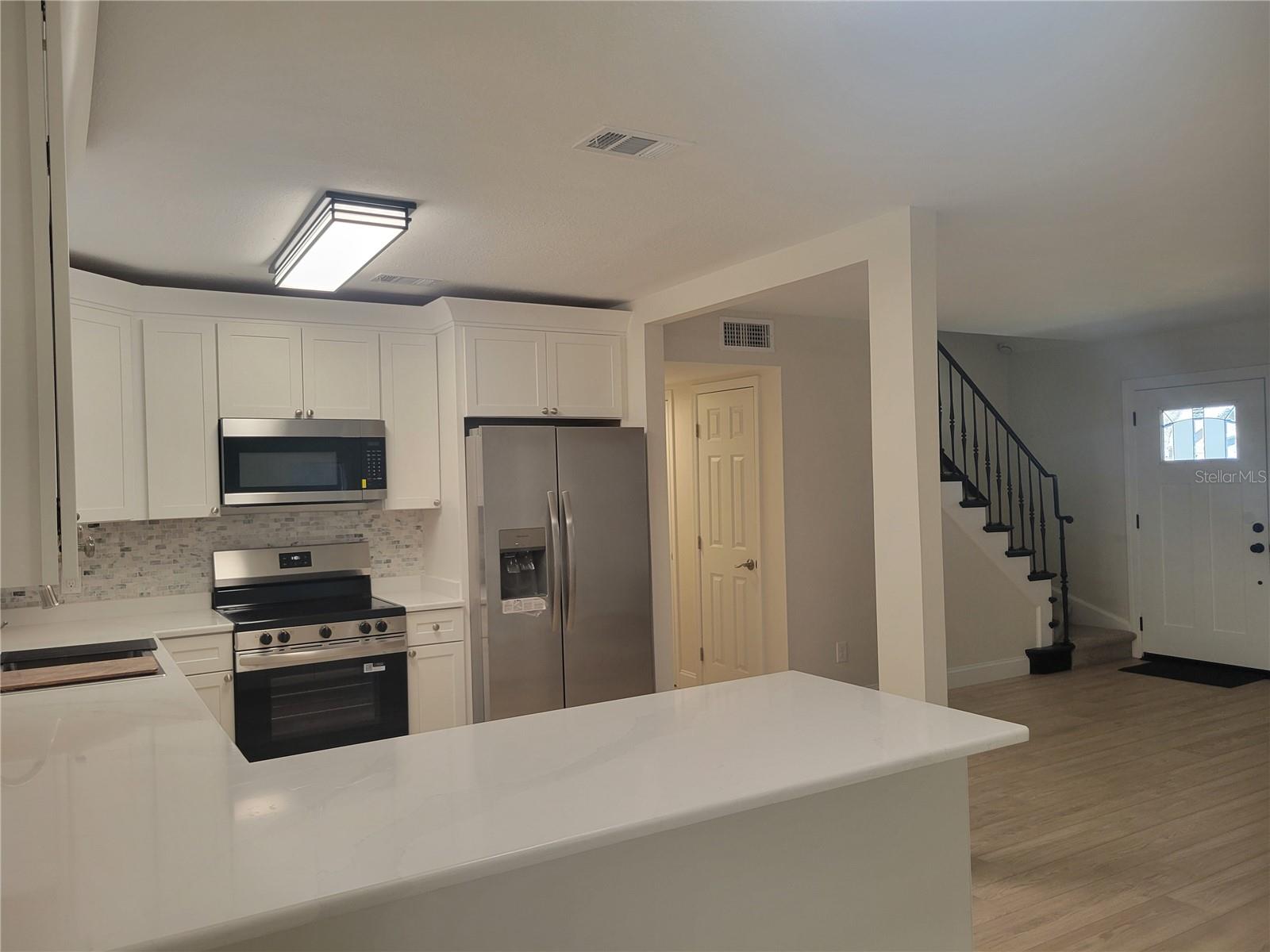 Image 4 of 31 For 6412 Wingfoot Circle