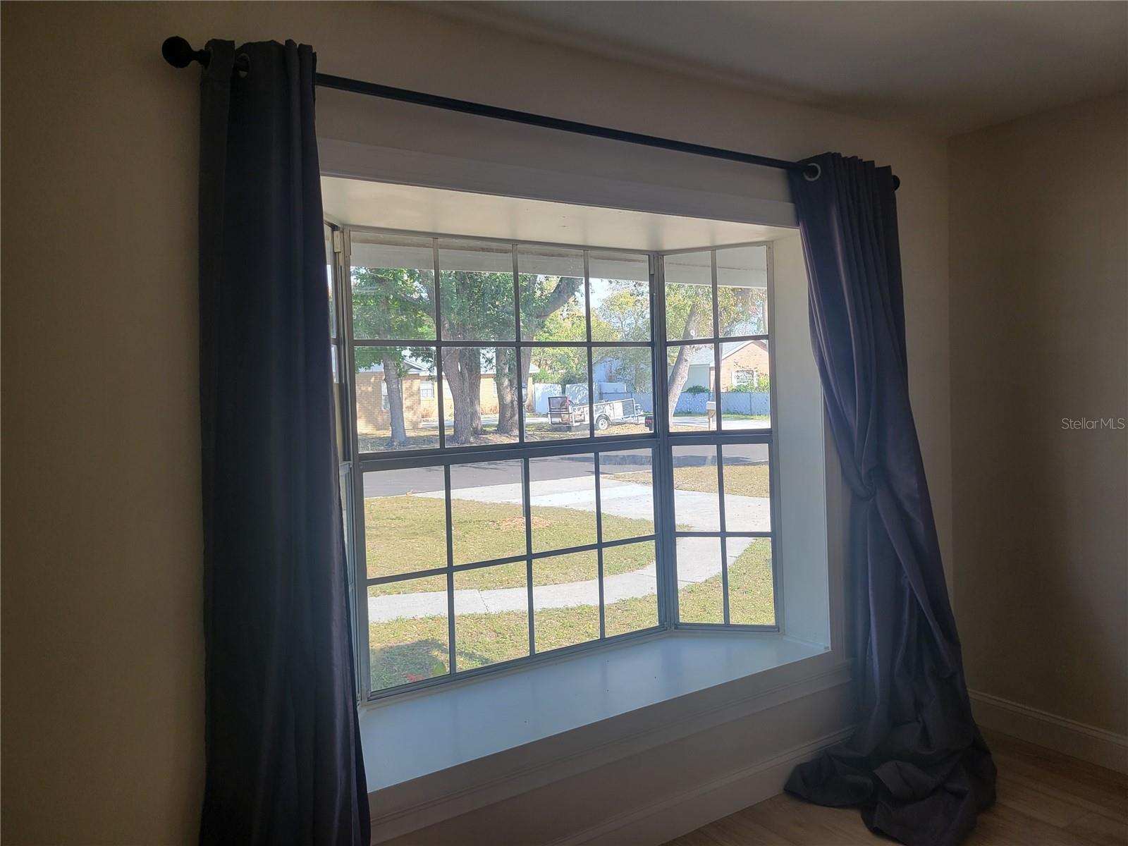 Image 6 of 31 For 6412 Wingfoot Circle