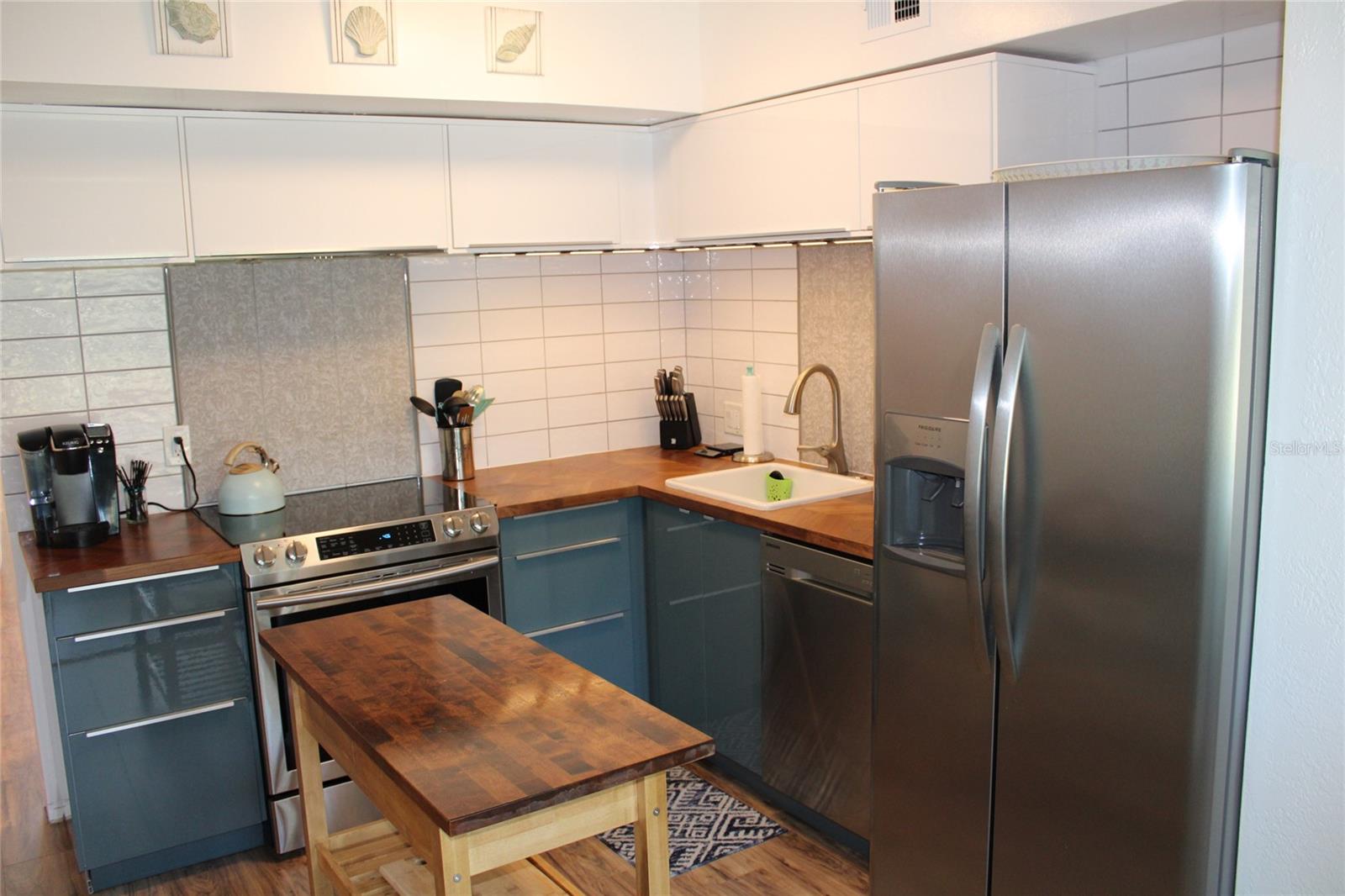 Image 14 of 47 For 2021 Australia Way W 59