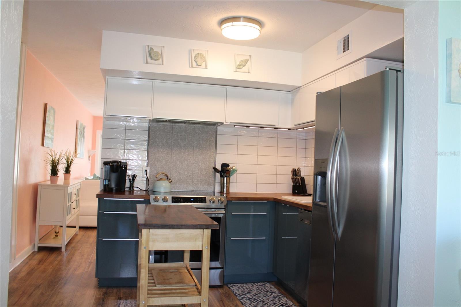 Image 18 of 47 For 2021 Australia Way W 59