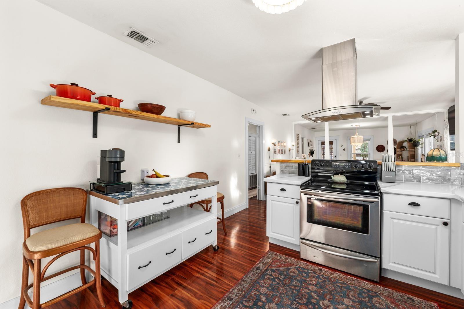 Image 14 of 29 For 806 Lambright Street