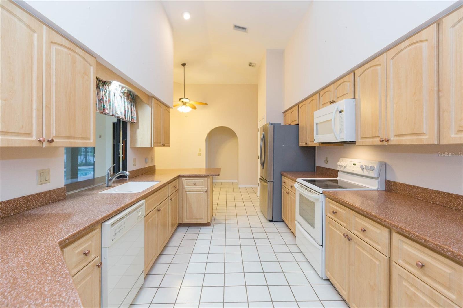 Image 20 of 77 For 963 Doral Lane