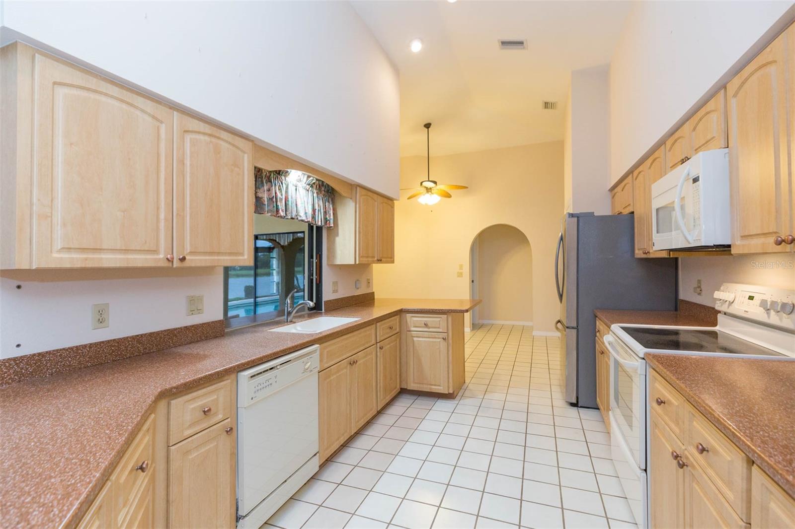 Image 21 of 77 For 963 Doral Lane