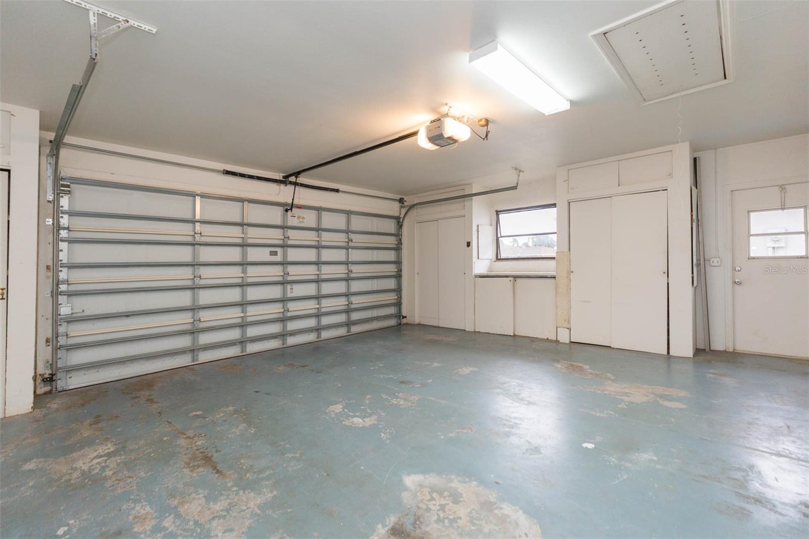 Image 45 of 77 For 963 Doral Lane