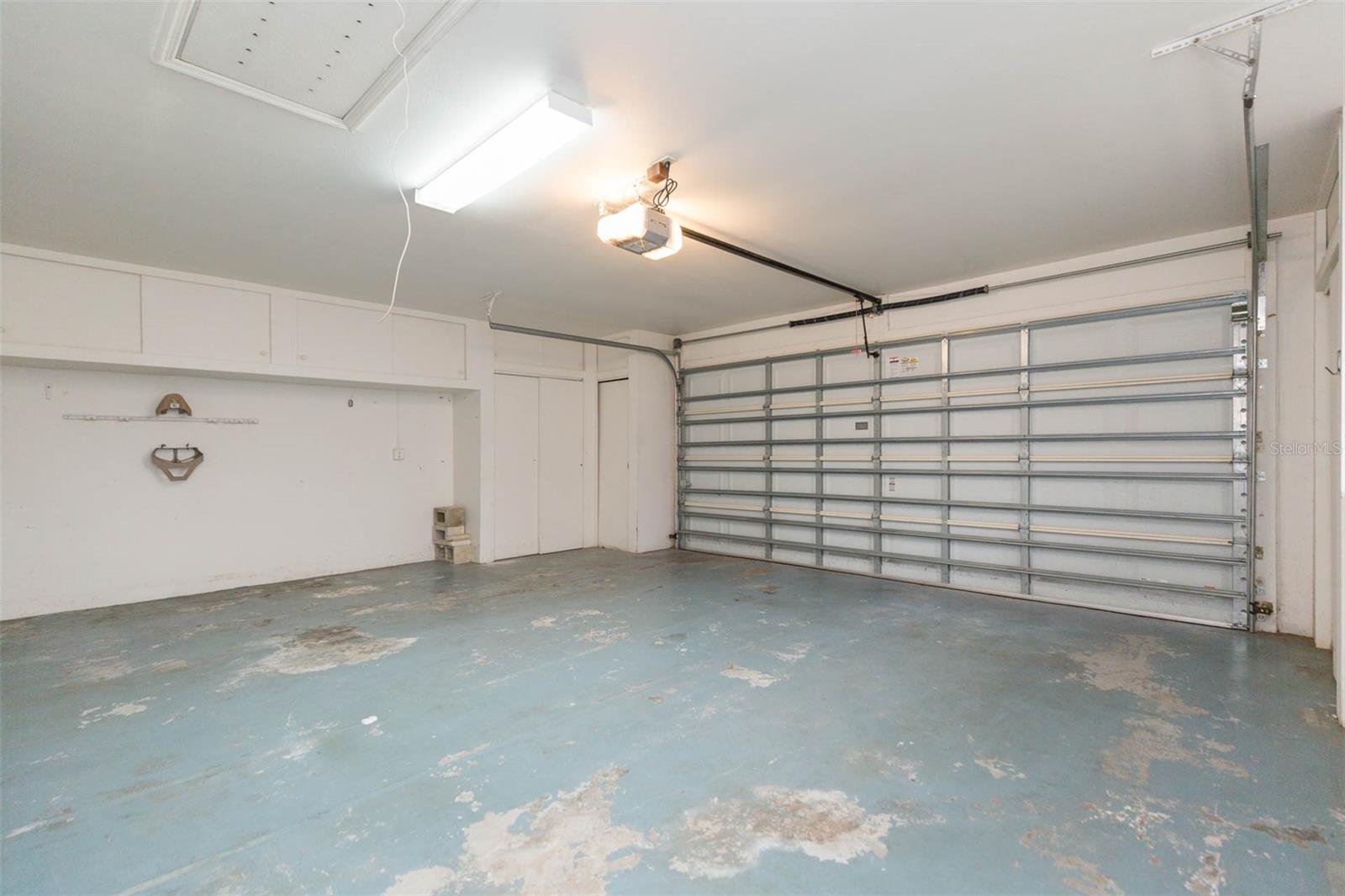 Image 46 of 77 For 963 Doral Lane