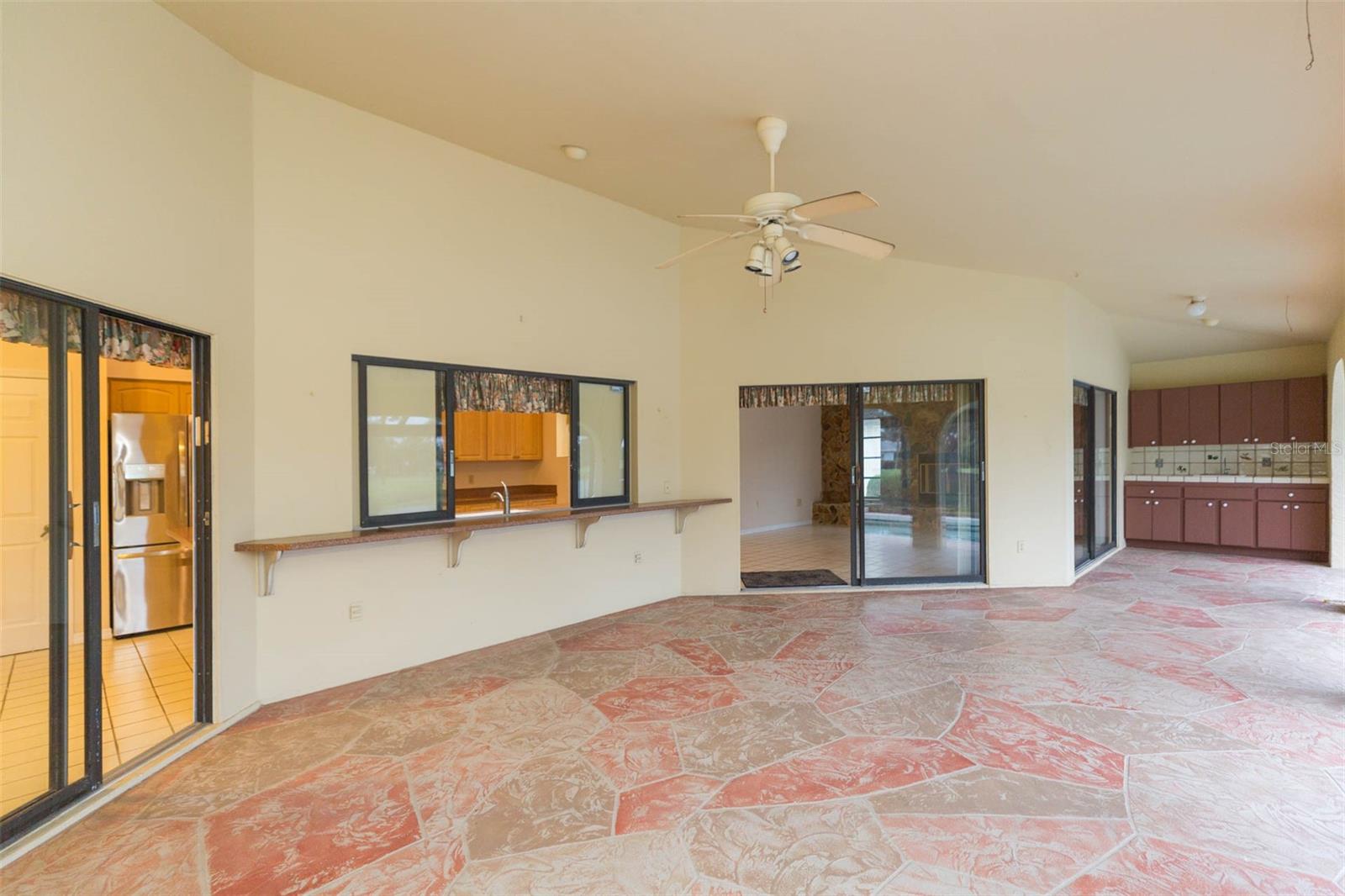 Image 47 of 77 For 963 Doral Lane