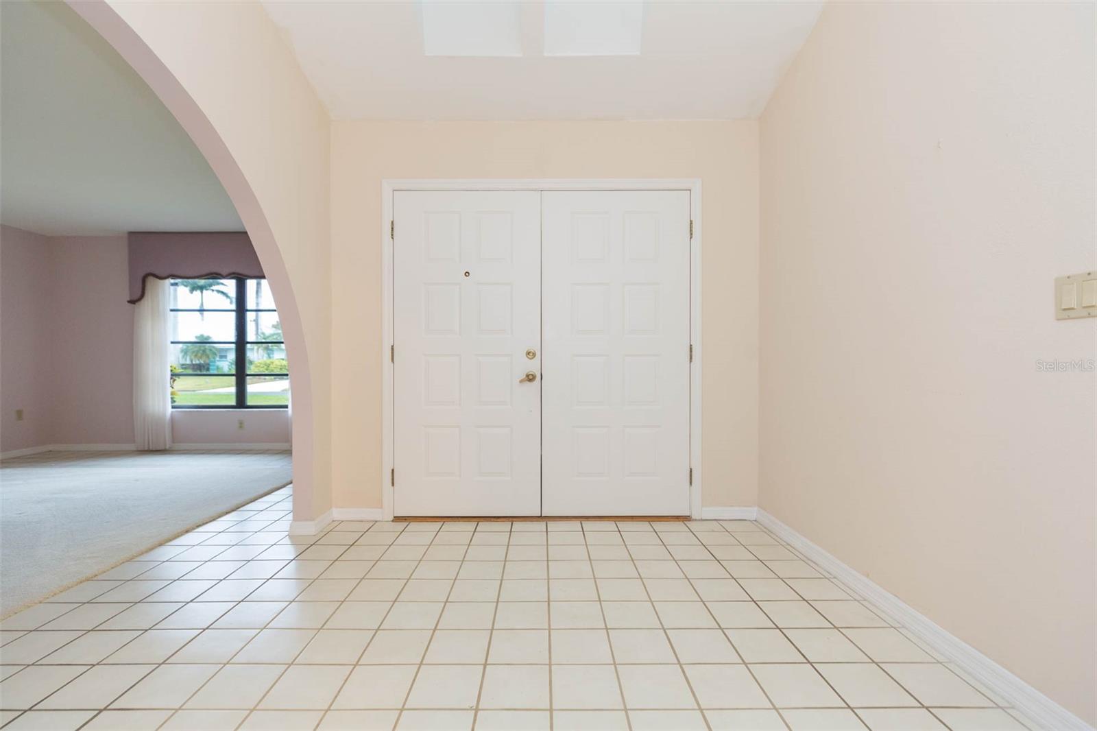 Image 9 of 77 For 963 Doral Lane