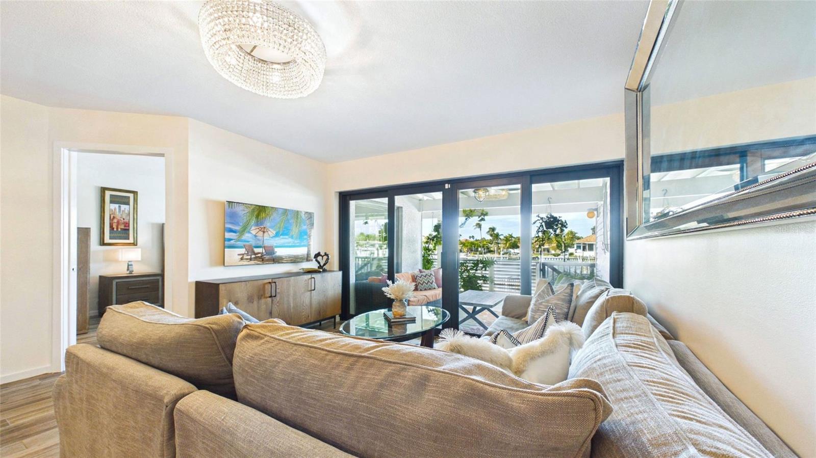 Image 12 of 42 For 350 Pinellas Bayway S 2