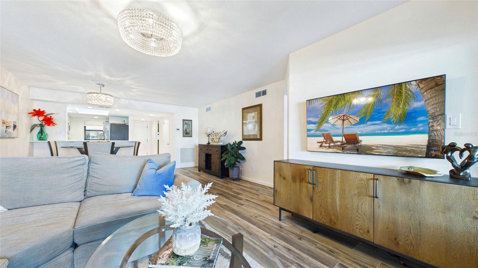 Image 21 of 42 For 350 Pinellas Bayway S 2