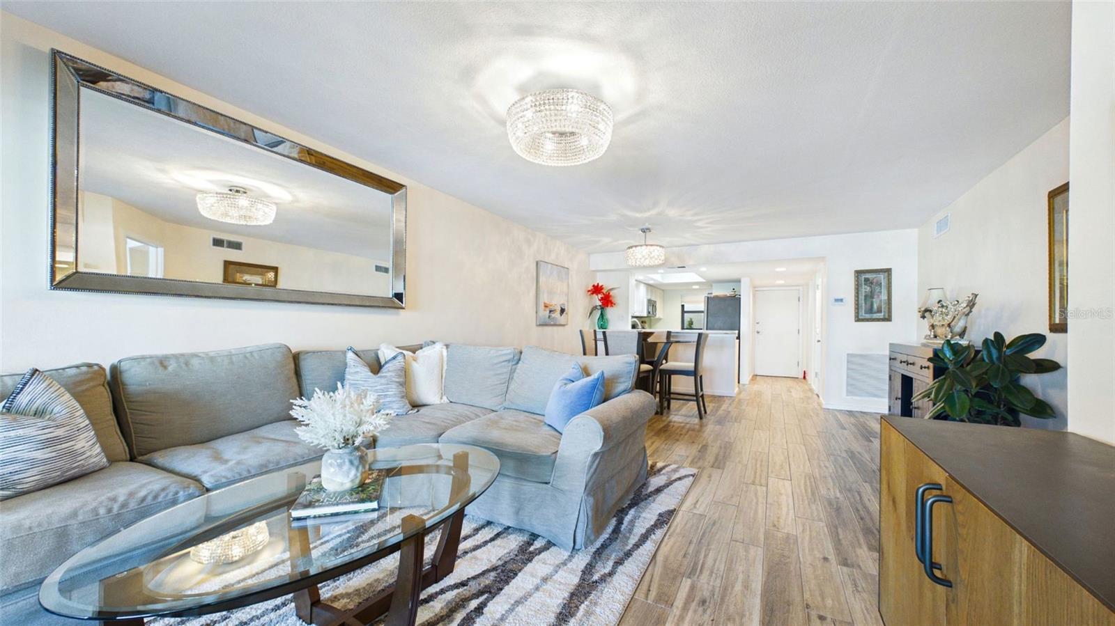 Image 22 of 42 For 350 Pinellas Bayway S 2