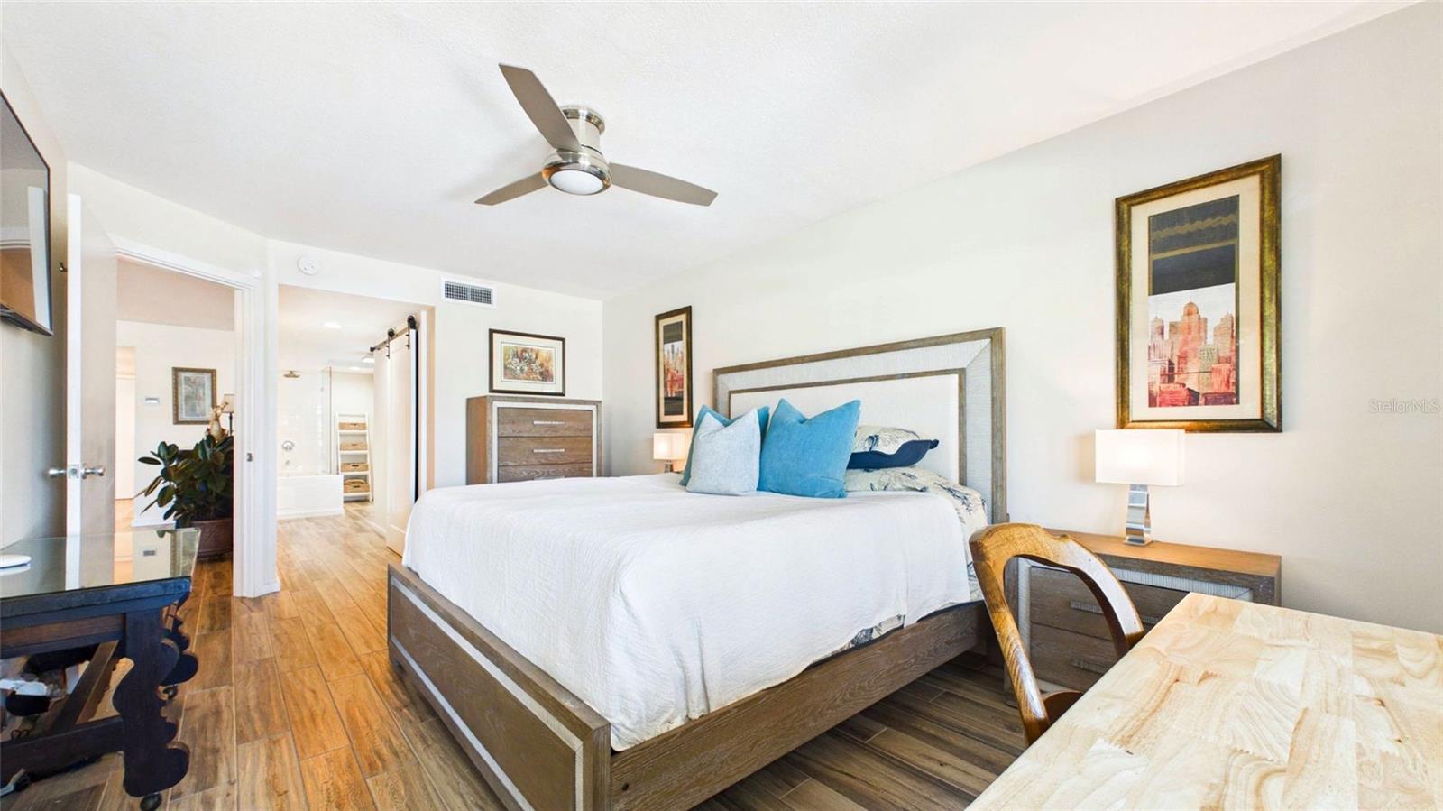 Image 25 of 42 For 350 Pinellas Bayway S 2